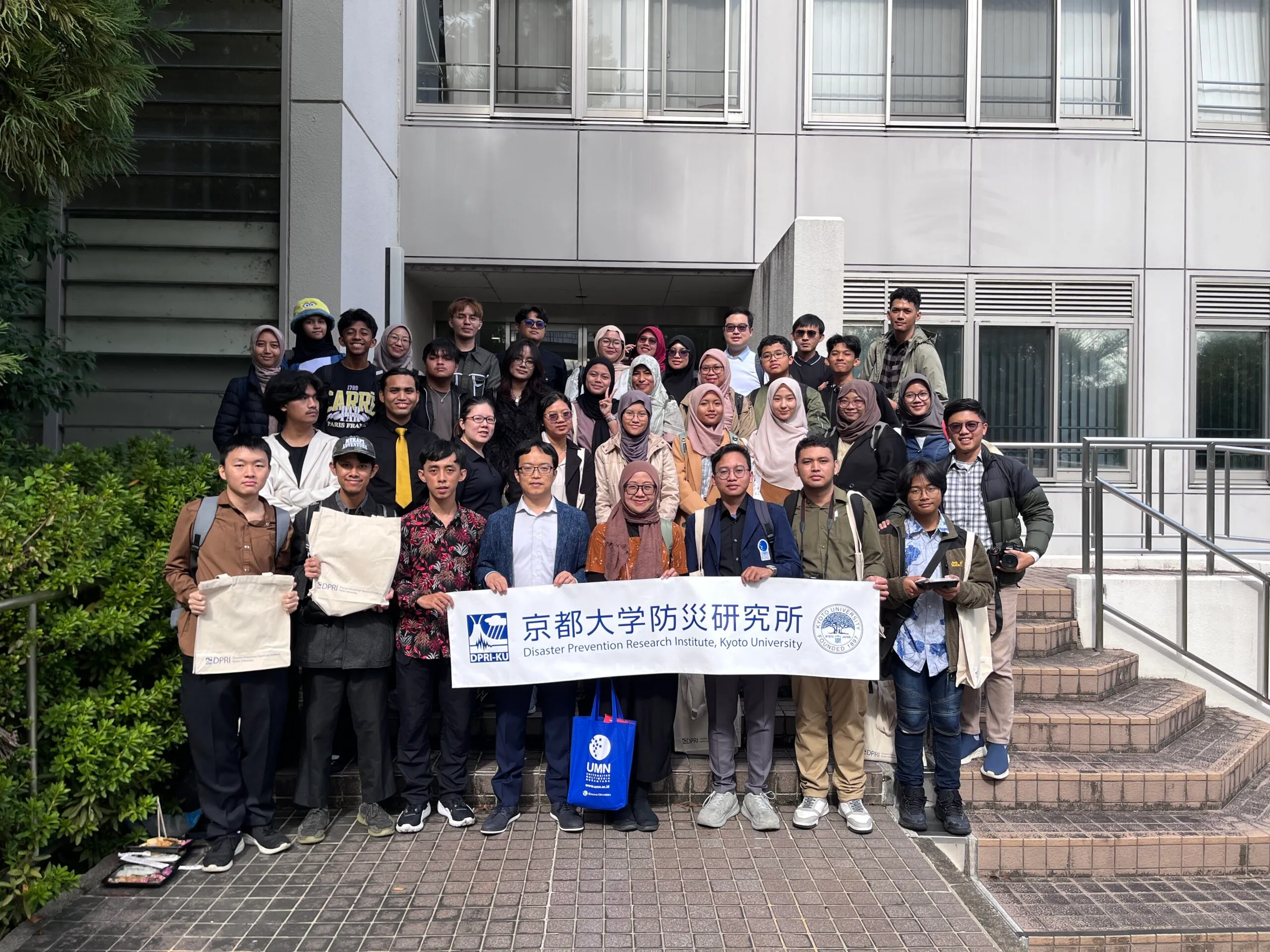 Summit & International Forum